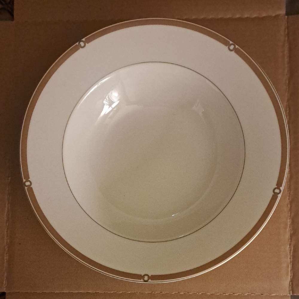 RALPH LAUREN 10" Round Vegetable Bowl Harness